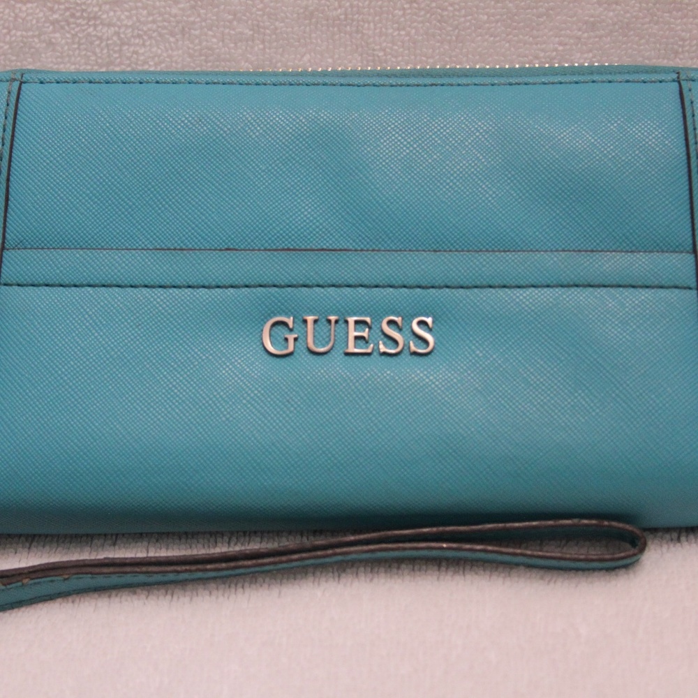 Guess Zip-Around Wallet
